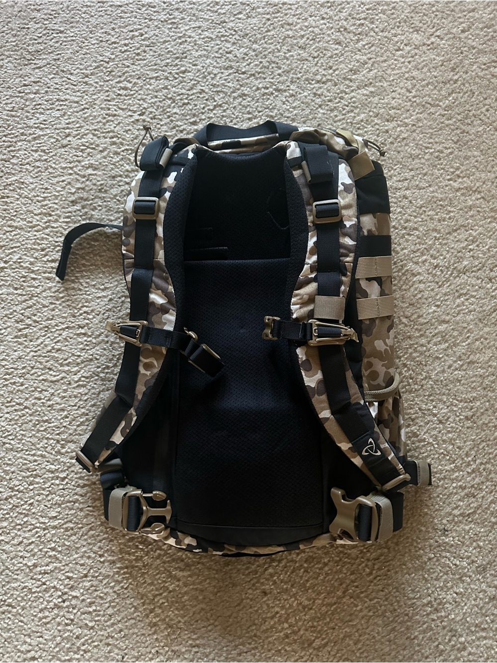 Huckberry X Mystery Ranch | 2 Day Assault Pack | 27L - Picture 2 of 2